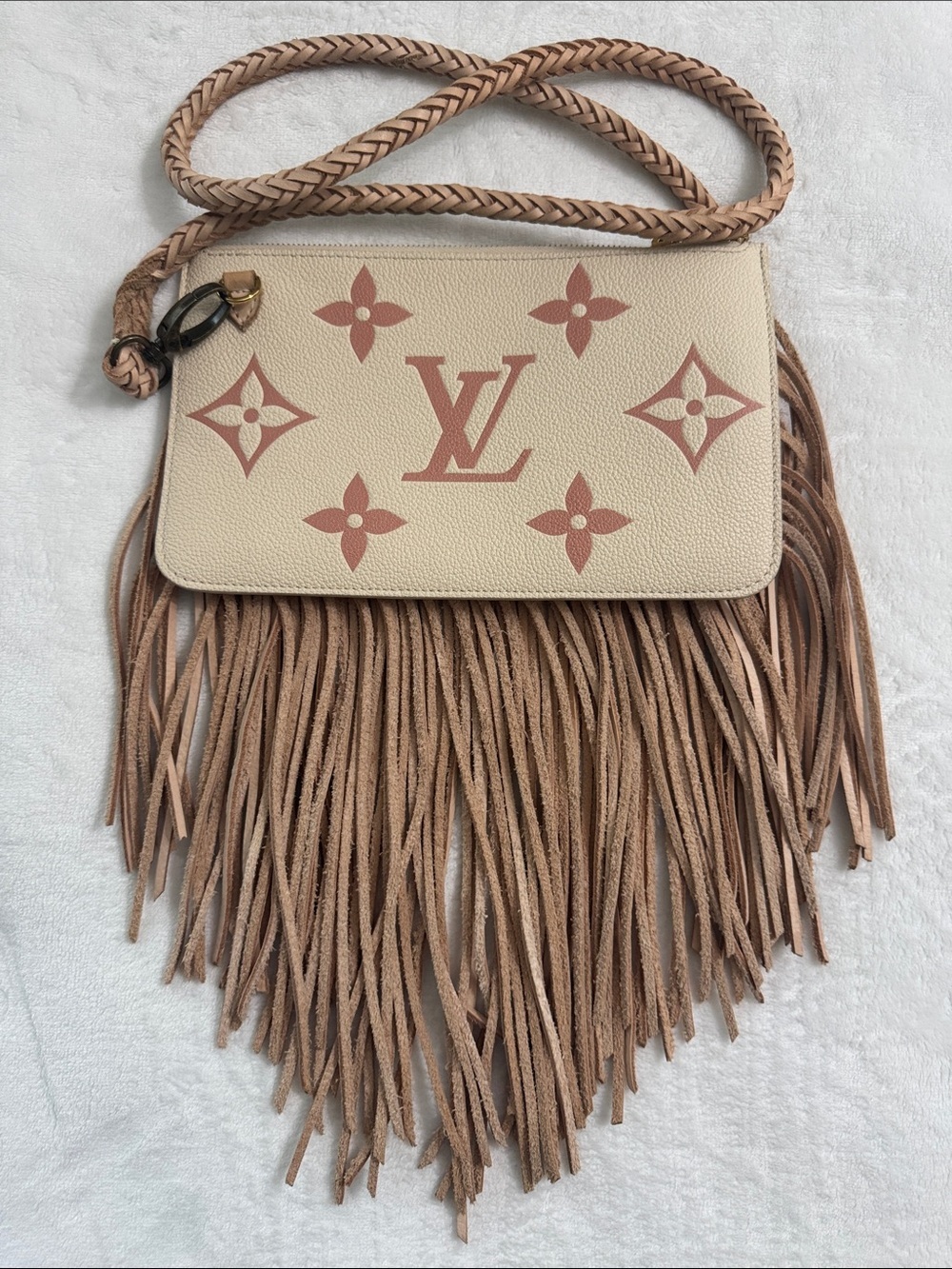 Louis Vuitton Rose Trianon Nomad-
Blanca Beige & Tan Fringe Leather Crossbody - Picture 11 of 14
